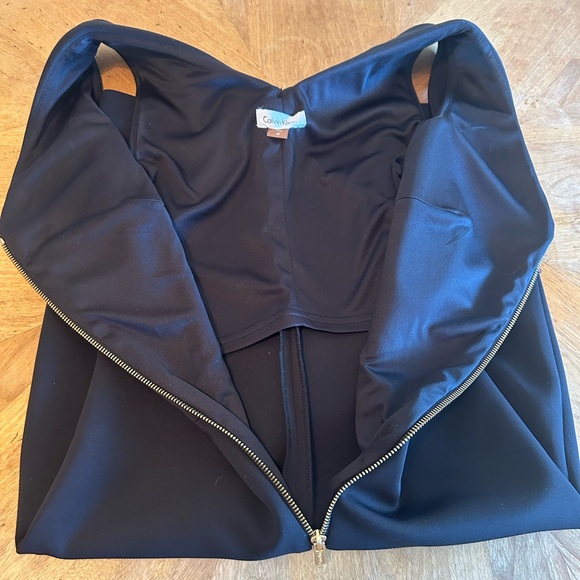 Calvin Klein Black scuba sheath Dress With Gold Zipper Front. Size: 4P - Picture 6 of 11